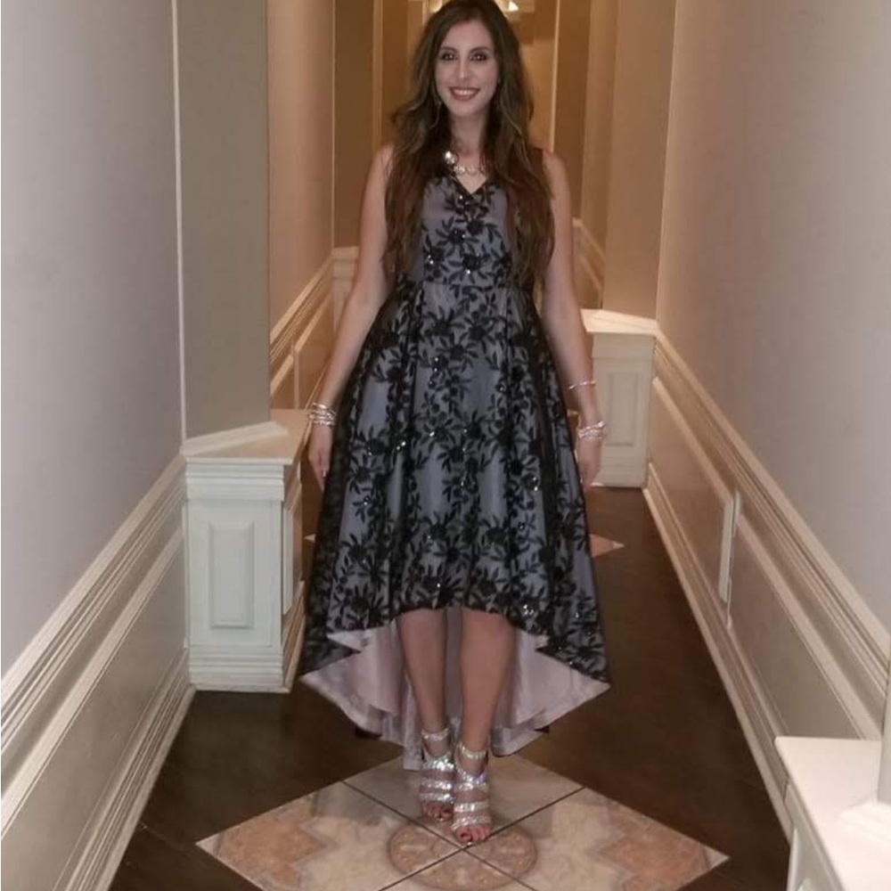 Black and rose gold dress size 8